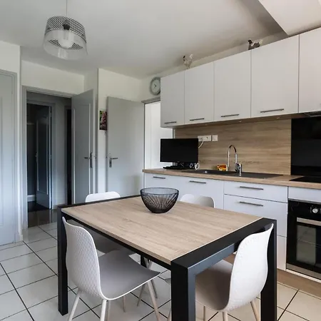 Vue Sur Les Montagnes Apartment Embrun Exterior photo