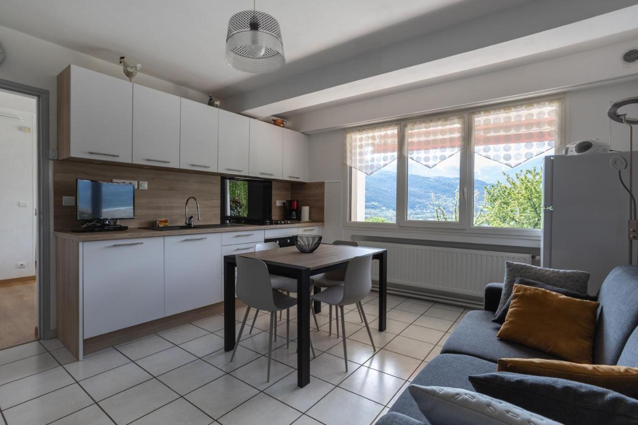 Vue Sur Les Montagnes Apartment